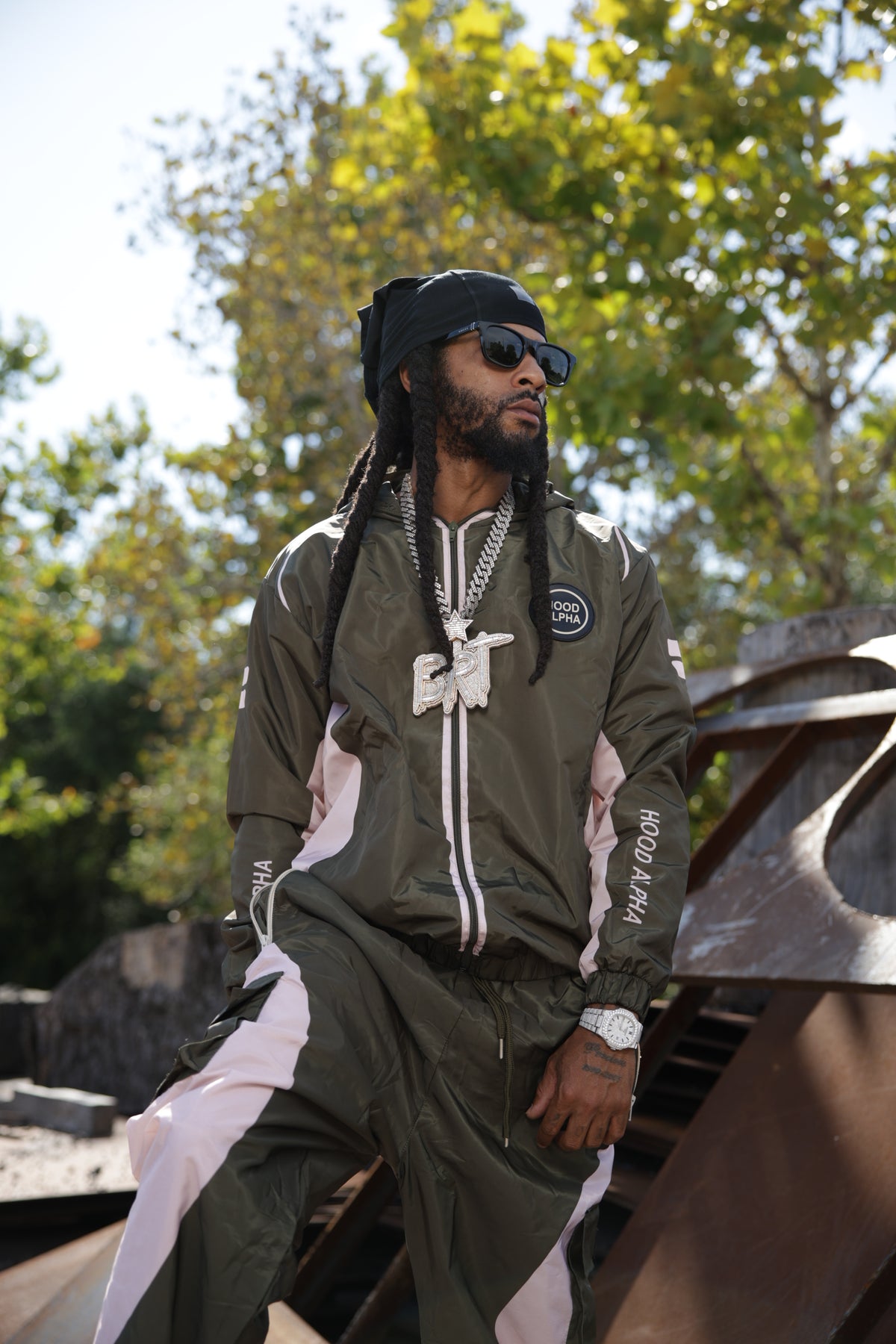 GLOBAL RUN™ Technical Windbreaker Jacket — Olive