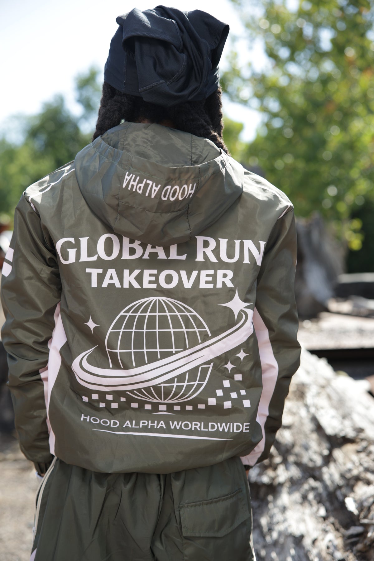 GLOBAL RUN™ Technical Windbreaker Jacket — Olive